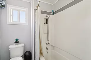 16079 Yarnell Street, Sylmar, CA 91342 - Photo 23