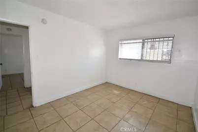7104 San Pedro, Los Angeles, CA 90003 - Photo 23