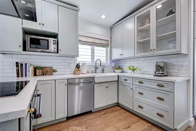 3211 N Valley, Manhattan Beach, CA 90266 - Photo 13