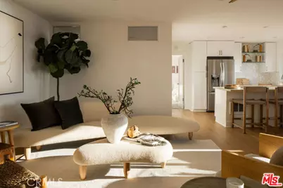 1000 The Strand, Manhattan Beach, CA 90266 - Photo 9