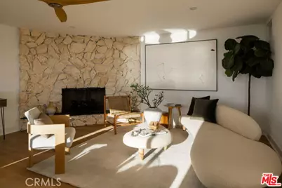 1000 The Strand, Manhattan Beach, CA 90266 - Photo 11