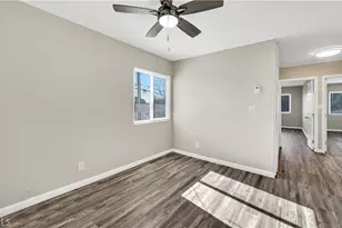 12120 215th St, Hawaiian Gardens, CA 90716 - Photo 5