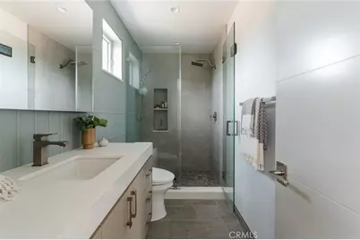 664 Rosecrans Avenue, Manhattan Beach, CA 90266 - Photo 33