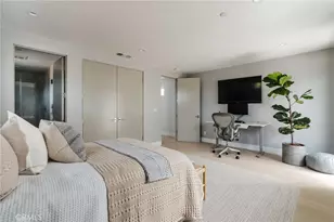 664 Rosecrans Ave, Manhattan Beach, CA 90266 - Photo 37