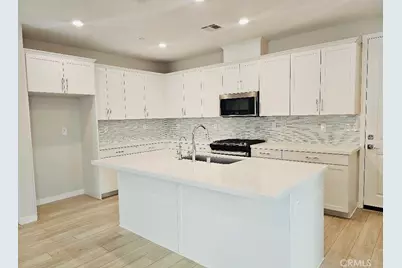 27637 Ensemble, Valencia, CA 91381 - Photo 3