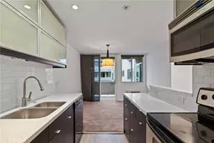525 N Sycamore Ave, Los Angeles, CA 90036 - Photo 5