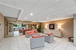 525 N Sycamore Ave, Los Angeles, CA 90036 - Photo 21