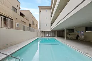 525 N Sycamore Ave, Los Angeles, CA 90036 - Photo 19