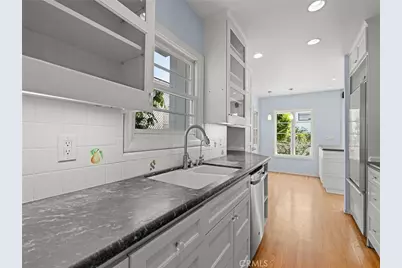 2108 Grandview Avenue, Manhattan Beach, CA 90266 - Photo 13