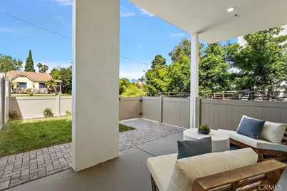 642 E Fairview Boulevard #A, Inglewood, CA 90302 - Photo 7