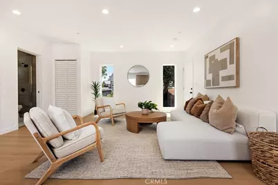 642 E Fairview Boulevard #C, Inglewood, CA 90302 - Photo 5