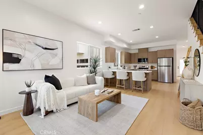 642 E Fairview Boulevard #B, Inglewood, CA 90302 - Photo 7