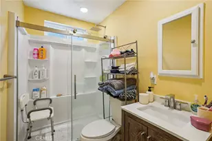 3944 W 111th Pl, Inglewood, CA 90303 - Photo 17