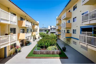 1707 Pacific Coast Highway #413, Hermosa Beach, CA 90254 - Photo 17