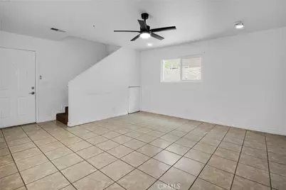 322 W 105th, Los Angeles, CA 90003 - Photo 13