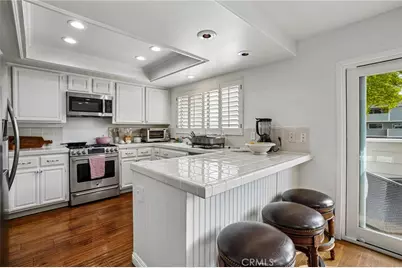 27 Tiburon Court, Manhattan Beach, CA 90266 - Photo 11