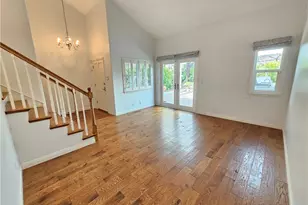 27 Tiburon Ct, Manhattan Beach, CA 90266 - Photo 3