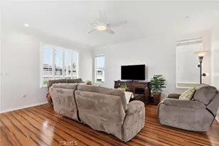 12027 Acadia Ct, Hawthorne, CA 90250 - Photo 5