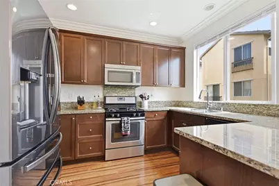 12027 Acadia Court, Hawthorne, CA 90250 - Photo 7