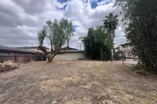 1064 Waters, Pomona, CA 91766 - Photo 23