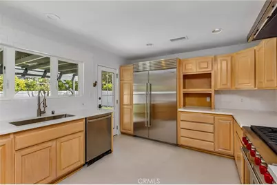 8418 Belford Avenue, Los Angeles, CA 90045 - Photo 11