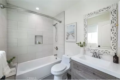 1300 12th Street #E, Manhattan Beach, CA 90266 - Photo 21