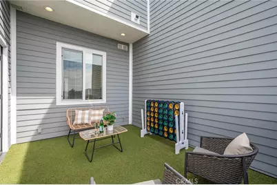 1300 12th Street #E, Manhattan Beach, CA 90266 - Photo 9