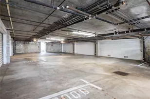 1300 12th St, Manhattan Beach, CA 90266 - Photo 35