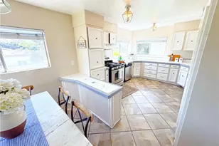 7615 Kittyhawk Ave, Los Angeles, CA 90045 - Photo 7