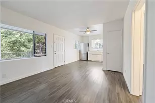 1056 E 6th St, Long Beach, CA 90802 - Photo 17