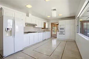 8525 McConnell, Los Angeles, CA 90045 - Photo 15