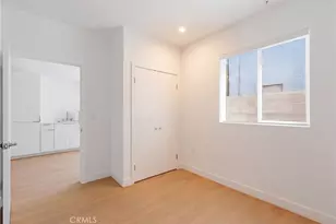 1009 E 29th St, Los Angeles, CA 90011 - Photo 13