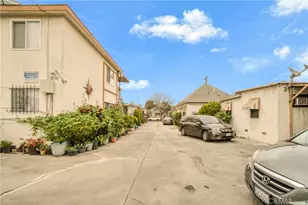 886 E 43rd Pl, Los Angeles, CA 90011 - Photo 7