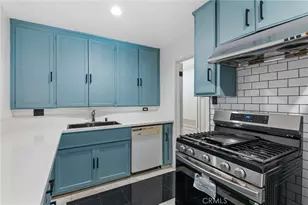 8040 Ranchito Ave, Panorama City, CA 91402 - Photo 9