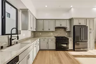 2500 Phelan Ln, Redondo Beach, CA 90278 - Photo 27