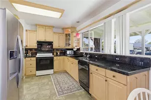 10172 Edgewood Ln, Garden Grove, CA 92840 - Photo 9