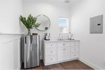 8410 Alverstone Avenue, Los Angeles, CA 90045 - Photo 31