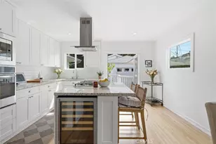 8410 Alverstone Ave, Los Angeles, CA 90045 - Photo 11