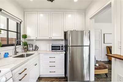 229 Marine Place, Manhattan Beach, CA 90266 - Photo 31