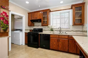 9417 S Harvard Blvd, Los Angeles, CA 90047 - Photo 5