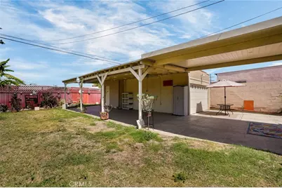 9417 S Harvard Boulevard, Los Angeles, CA 90047 - Photo 17