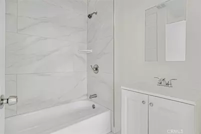 11513 Berendo, Los Angeles, CA 90044 - Photo 11
