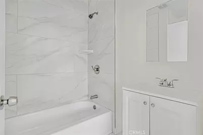 11513 Berendo, Los Angeles, CA 90044 - Photo 11