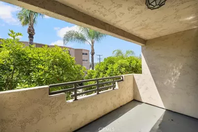 421 W 6th #208, Long Beach, CA 90802 - Photo 11