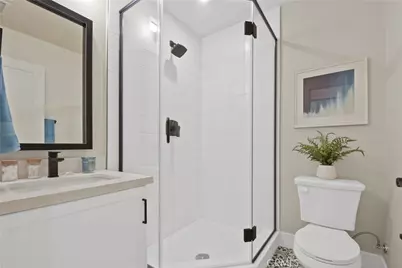 18092 Prairie Avenue #101, Torrance, CA 90504 - Photo 3