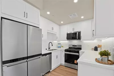 18092 Prairie Avenue #101, Torrance, CA 90504 - Photo 5