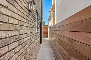 229 Marine Pl, Manhattan Beach, CA 90266 - Photo 23