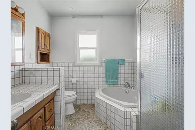 203 E Sycamore Avenue, El Segundo, CA 90245 - Photo 13