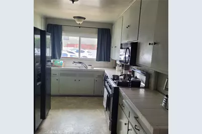 203 E Sycamore Avenue, El Segundo, CA 90245 - Photo 7
