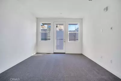 582 E Imperial, El Segundo, CA 90245 - Photo 5